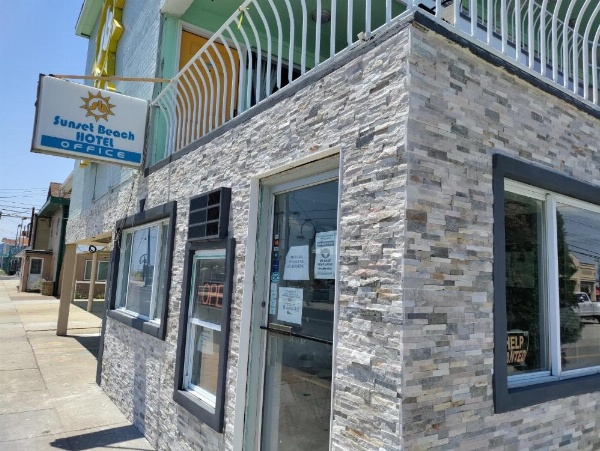 Sunset Beach Hotel image 13